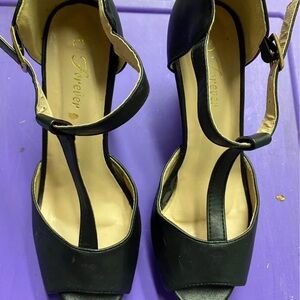 Forever 21 Black Ankle Strap Heels